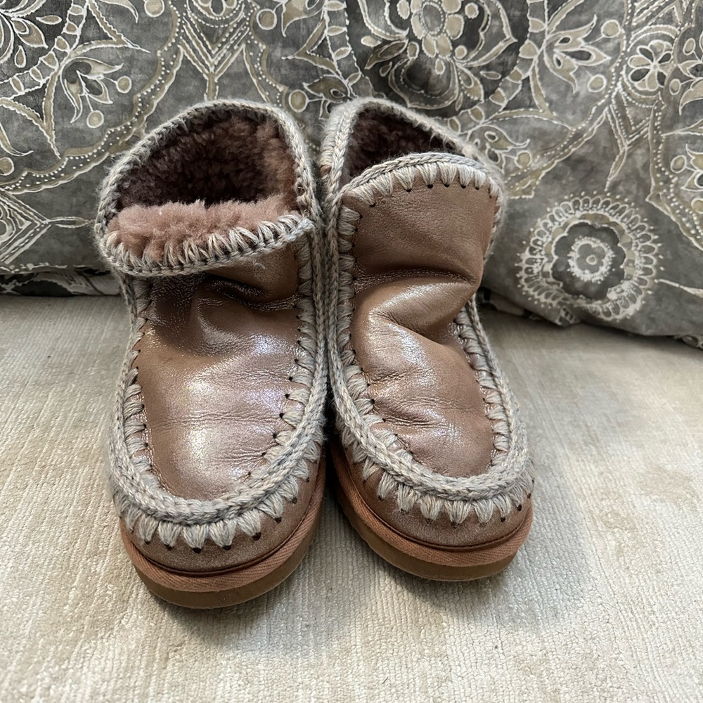 Sparkle MOU boots